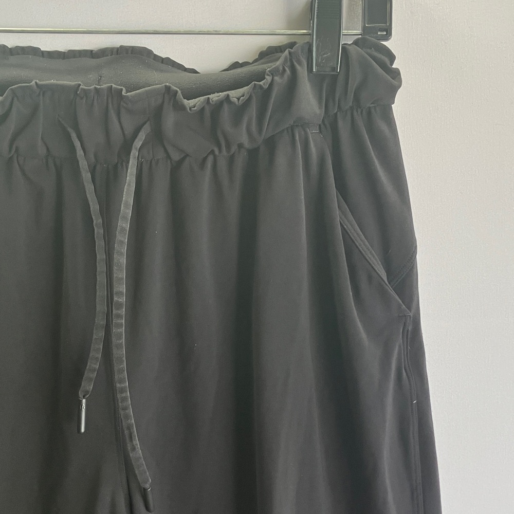 lululemon athletica Women’s Black Sweatpants - Picture 2 of 7